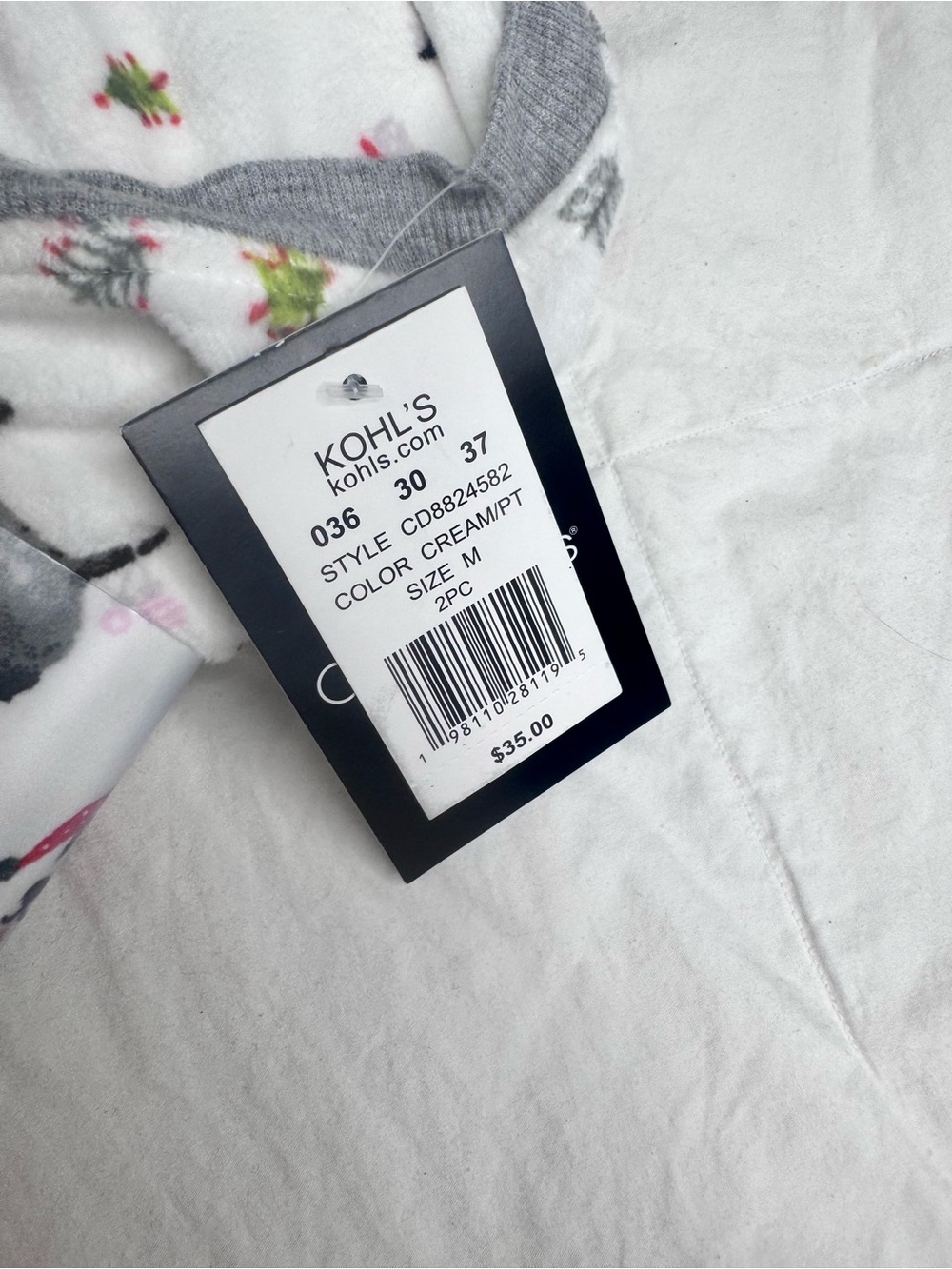 NWT Cuddl Duds Christmas Dog Print Pajamas Set - Picture 9 of 16
